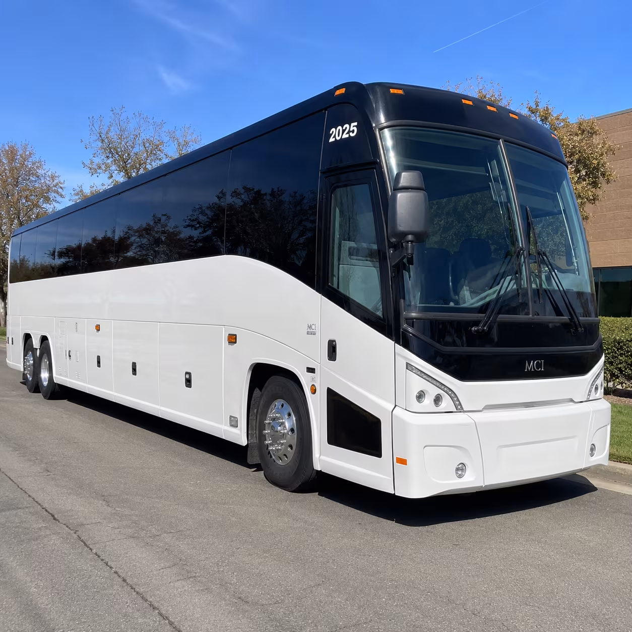 employee shuttle buses along the i 25 corridor and into downtown denver