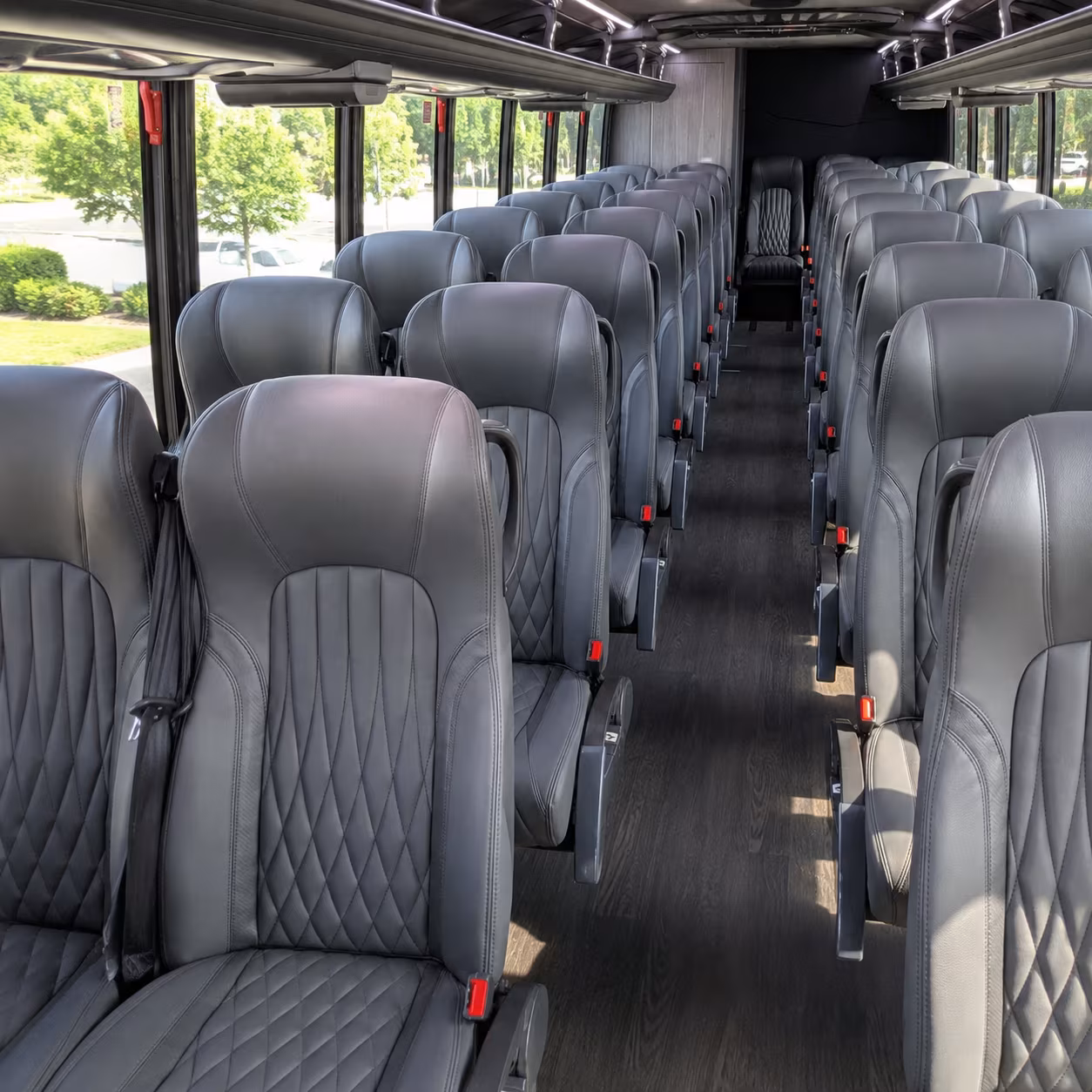 minibus rentals for smaller thornton prom groups