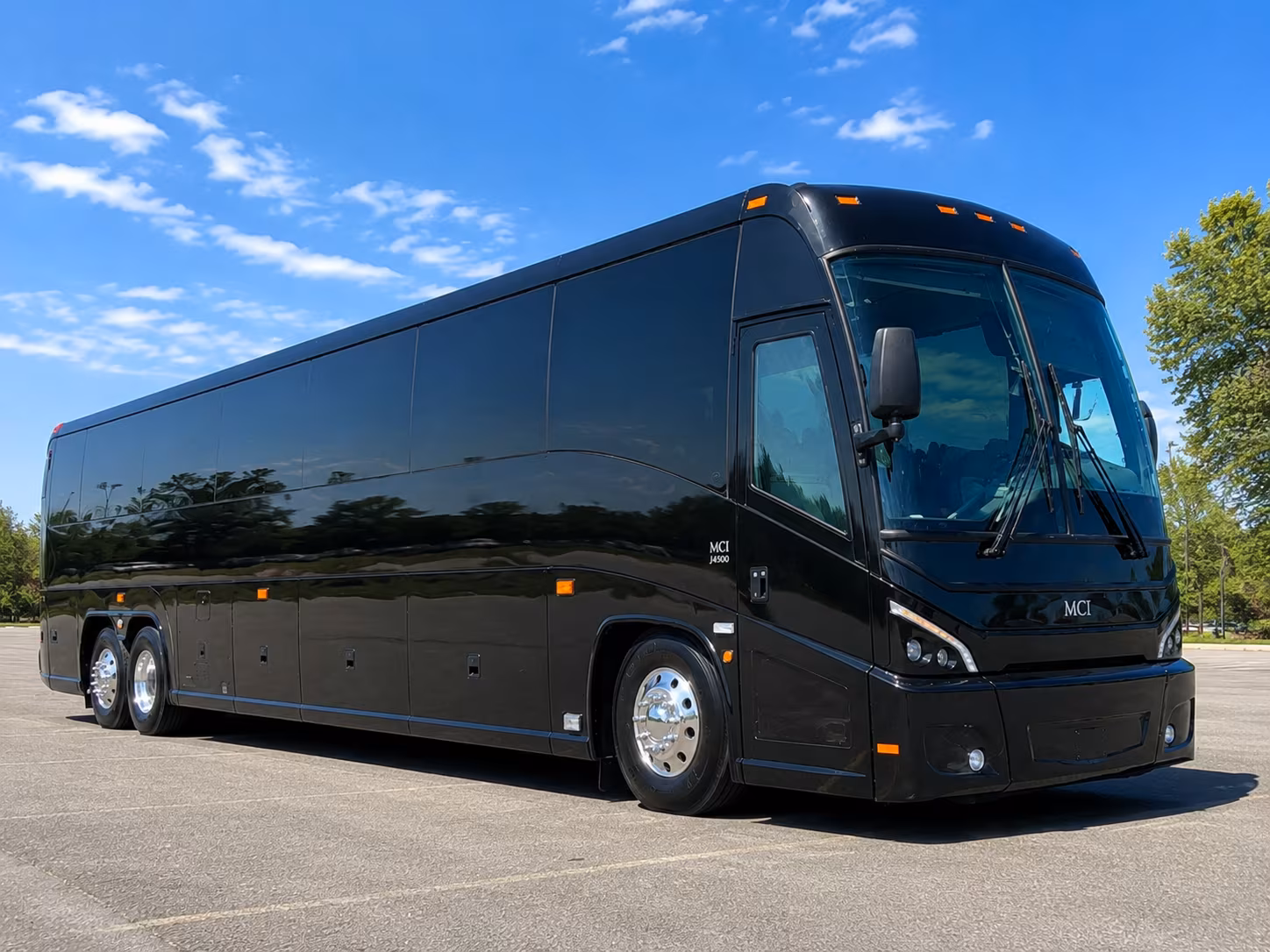 thornton charter bus hero 3